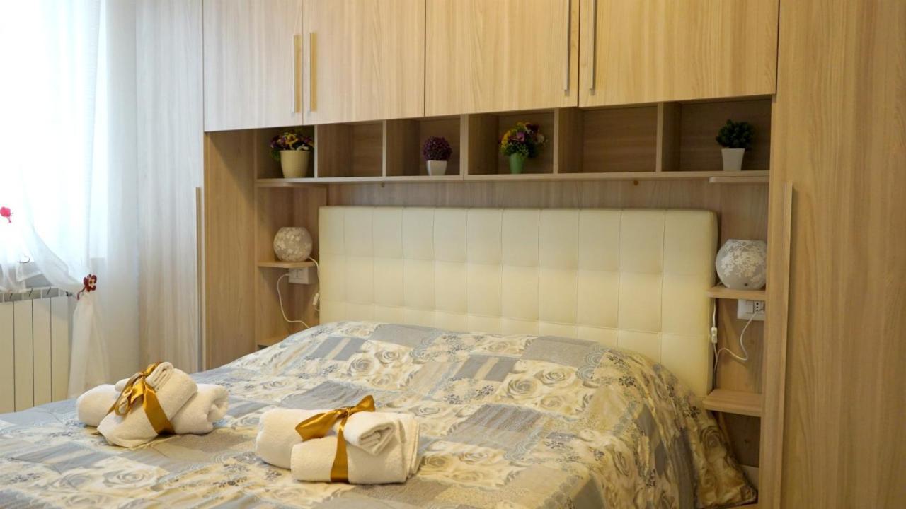 La Lanterna Sul Como Civitavecchia Kültér fotó